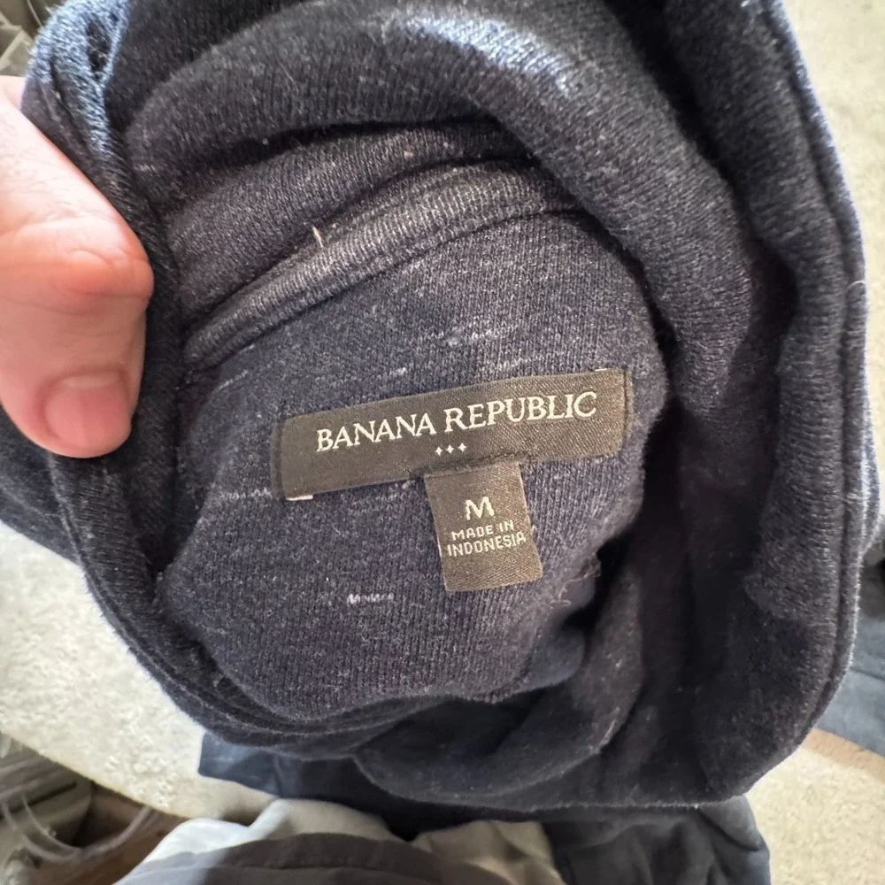 Banana Republic Sweatshirt‎ Mens Medium Blue Pullover Collard Sweater Pocket